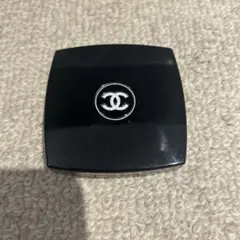 シャネル レ キャトル オンブル　268