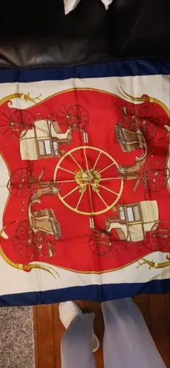 HERMES 馬車デザイン スカーフ