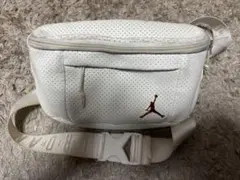 Jordan ボディバッグ ホワイト
