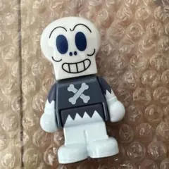 新品　アンパンマン ブロックラボ　ドール　スウィング ホラーマン　　カビるんるん