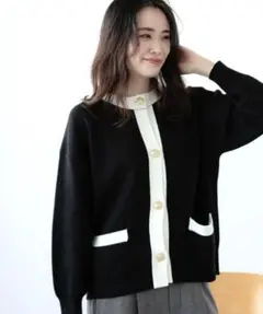 【新品タグ付き】 Elura ニットカーディガン ブラック/ホワイト　金ボタン