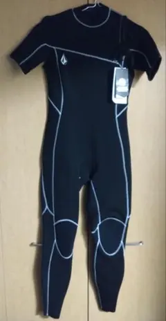 新品未使用】 VOLCOM ウェットスーツ レディース 8サイズ 2mm - メルカリ