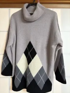 FAIRE DES MOTS アーガイルタートルネックセーター