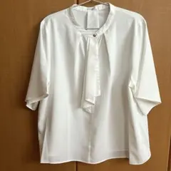 ハニーズ　ボウタイブラウス　半袖