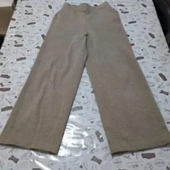 【新品・未使用】UNIQLO ベージュ ワイドパンツ S