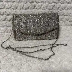 ビーズ装飾 シルバー クラッチバッグ