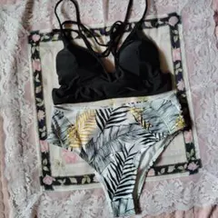 新品未使用 ビキニ 上下 ブラック ゴールド M