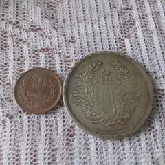中華民国　台湾　81年　82年　1992 1993 50円硬貨 梅 中華民国 台湾 81年 82年 1992 1993 50円硬貨 梅 - メルカリ