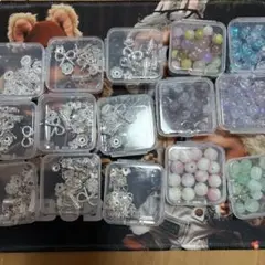 ガラスビーズ　まとめ売り