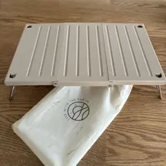 ワークマン　LIVE WITH THE EARTH ミニテーブルのサムネイル