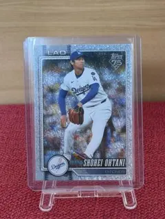 2025 Topps Chrome 大谷翔平 No.1 トップスパラレルカード - メルカリ