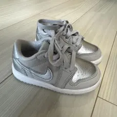 Nike Air Jordan 1 Low シルバー　ベビーシューズ