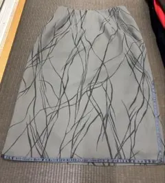 ストライプ柄 タイトスカート ひざ丈 グレー