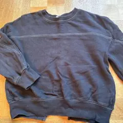 黒いクルーネック トレーナー120