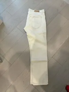 Item thumbnail for item fe1ba67b-588a-4f63-add9-bc5d98d0573d