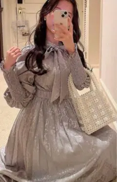 amerge デコルテスリットワンピース　アイスブルー