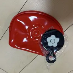 マリークワント エンボスエナメル ラウンドポーチ ミラー付 MARY QUANT