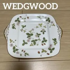 WEDGWOOD ワイルドストロベリー スクエアプレート - メルカリ