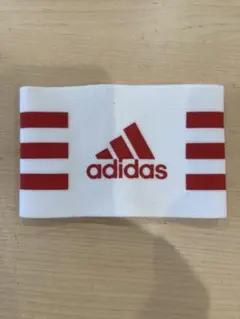 adidas キャプテンマーク ホワイト×レッド
