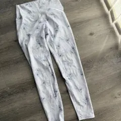 【SUKALA】ヨガ　フラワープリント　レギンス