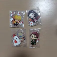 鬼滅の刃　からあげクン　アクキー4個セット