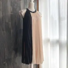 i BLUES 新品同様 ワンピース プリーツ バイカラー ピンクベージュ×黒のサムネイル