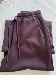 GU パフスウェットバギーパンツ