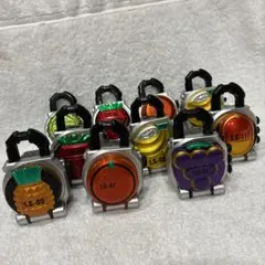 未使用 CSM ロックシード シャルモン 3個セット ドングリ ドリアン 凰