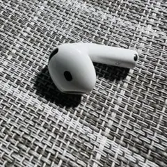 AirPods 第4世代 L片耳 左耳のみ イヤホン A3056 QNFG AirPods 第4世代 L片耳 左耳のみ イヤホン A3056 - メルカリ