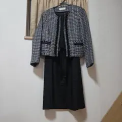 ツイードジャケットとドレスのセット