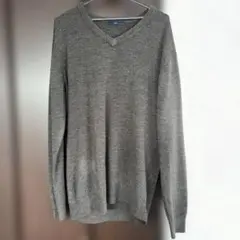 g.u. グレー Vネックニット XL