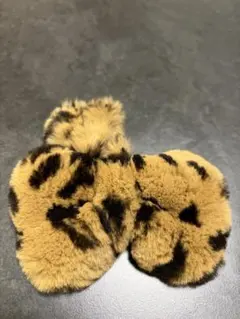 ヒョウ柄ファーリボンヘアゴム