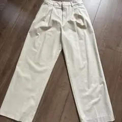 UNIQLO タックワイドパンツ