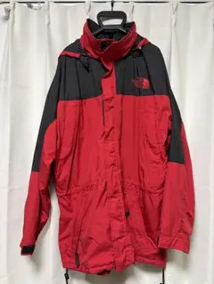 THE NORTH FACE マウンテンパーカー（古着）