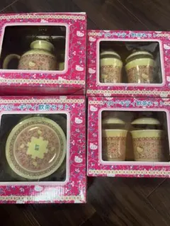 未使用 ハローキティ 2005 非売品飲茶セット　陶磁器 箱付き