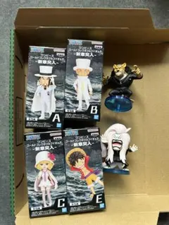 ワンピース ワールドコレクタブルフィギュア 新章突入　まとめ売りのサムネイル