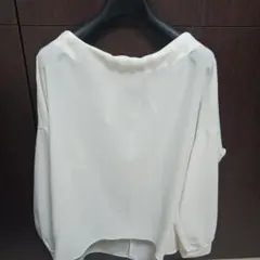 ブラウスのサムネイル