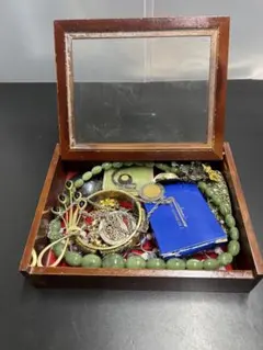 2026年最新】ブローチ まとめ 大量の人気アイテム - メルカリ