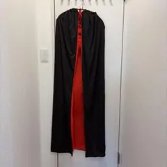 黒と赤のフード付きケープ コスプレ ハロウィン