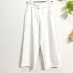 ガウチョパンツ タック入り　綺麗めカジュアル　白　M ウエストゴム
