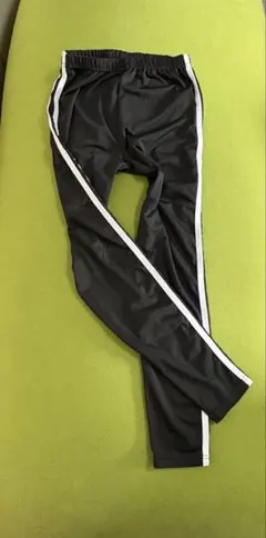 ブラック パンツ L~LL スパッツ　スリムシルエット