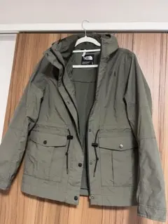 THE NORTH FACE マウンテンパーカー オリーブグリーン