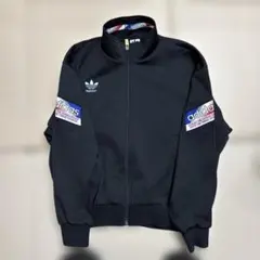 adidas ブラック ジップアップジャケット