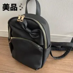 美品 ☆ リボン付き ミニリュック ブラックのサムネイル