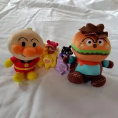 アンパンマン 　赤ちゃんマン　バイキンマン　キーホルダー　おもちゃ