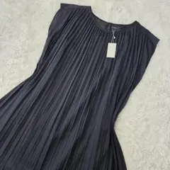 【未使用/size44】23区 ワンピース ラメ入り プリーツ ノースリーブのサムネイル