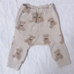 クマ柄 ベージュ パンツ