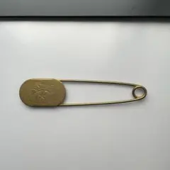 IL BISONTE イルビゾンテ かぶとピン