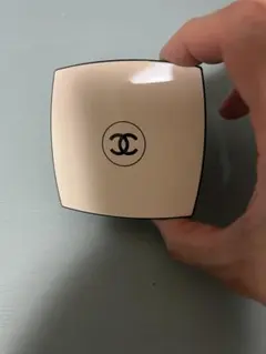 CHANEL アイシャドウ パレット　レ　ベージュ　パレット　インテンスのサムネイル