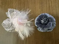 髪飾りとコサージュ